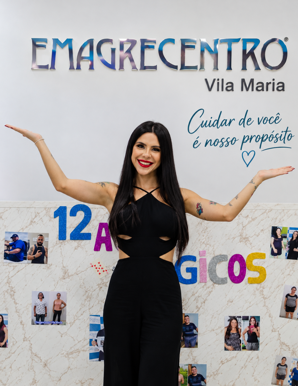 Painel da Emagrecentro Vila Maria com os 12 anos mágicos, apresentado pela equipe